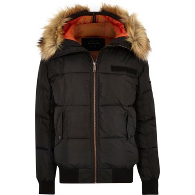 Black faux fur trim hooded puffer jacket